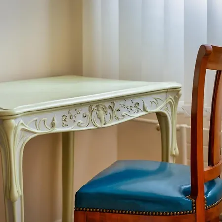 Francoise F5 Avec Petit Parking Apartman *