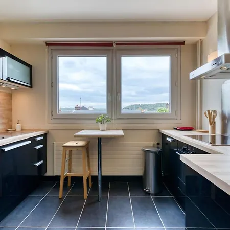 Francoise F5 Avec Petit Parking Apartment