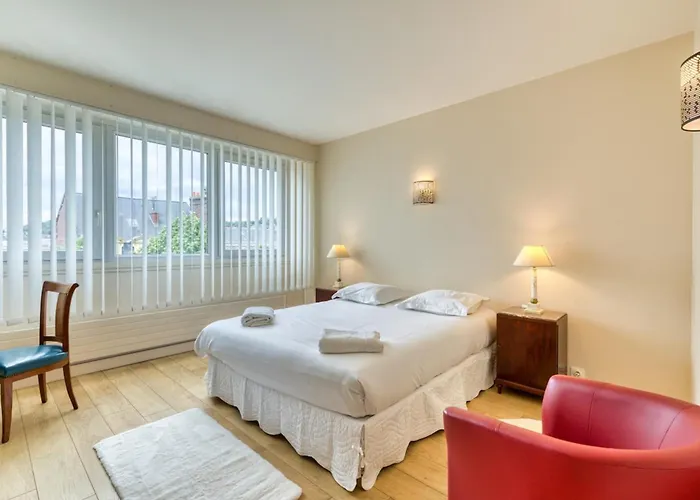 Francoise F5 Avec Petit Parking Apartment