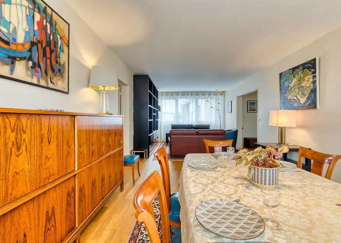 Francoise F5 Avec Petit Parking Rouen